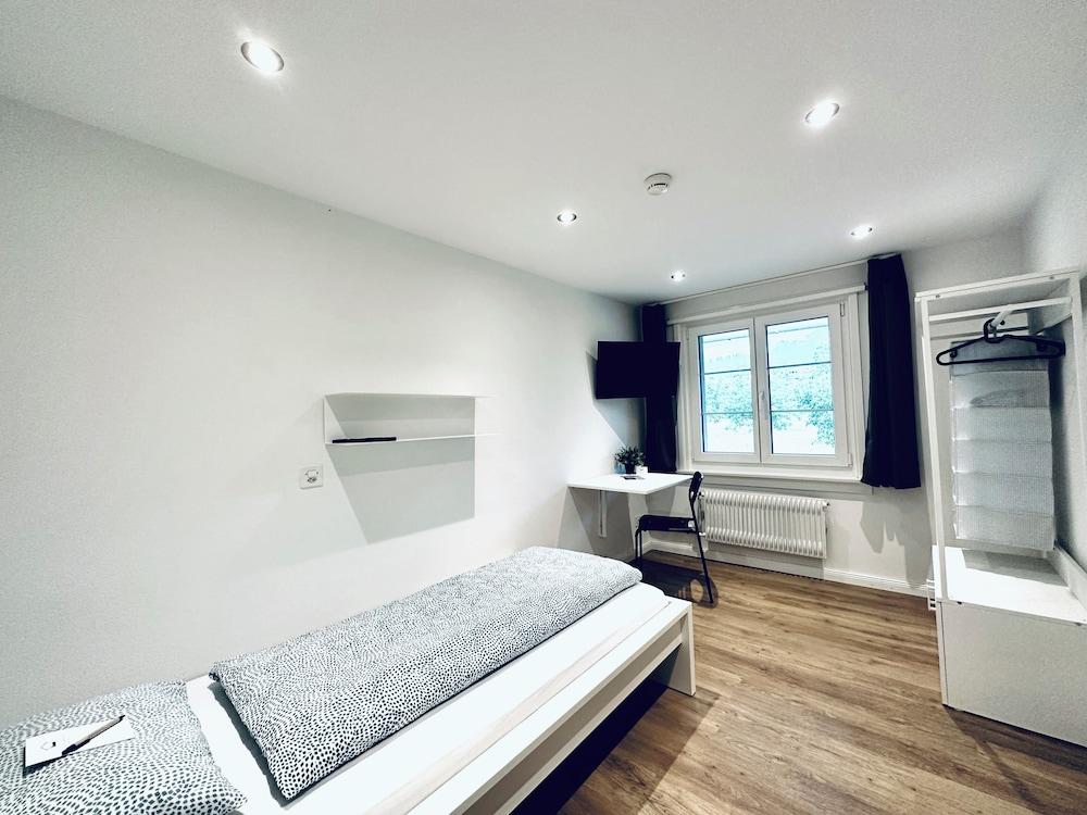 ZIMMERzuVERMIETEN.ch Bäriswil