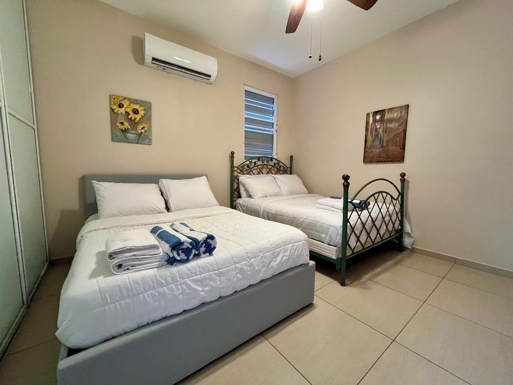 Ocean View House Quebradillas & Rooftop