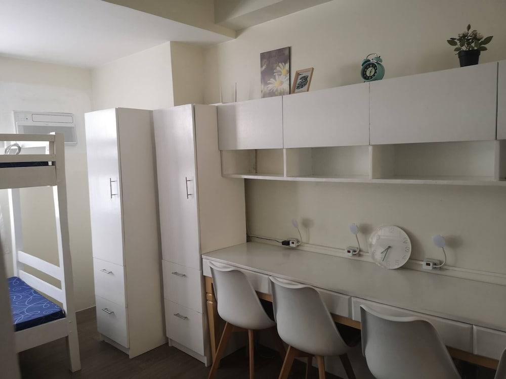 Studio Unit Around Recto U-belt