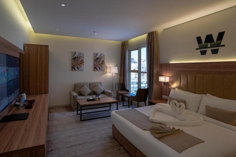 W-Suites Al Souda