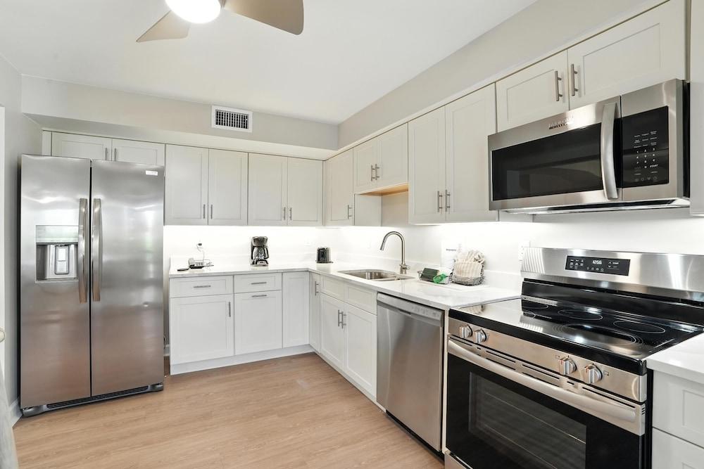 Lighthouse Resort and Club