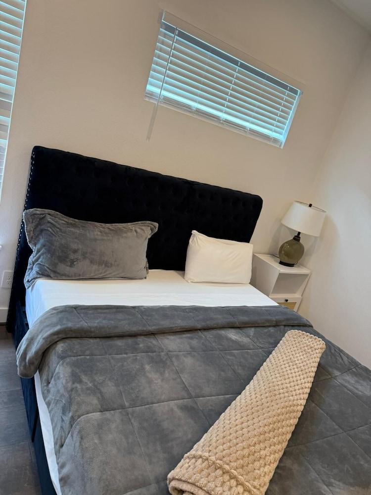 Luxury 3BR for Families Nurses and Group