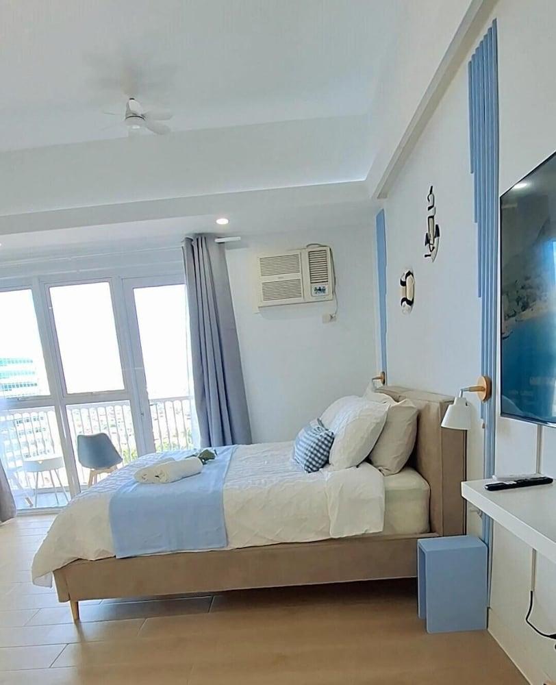 Luxury Coastal, Grand Canal View