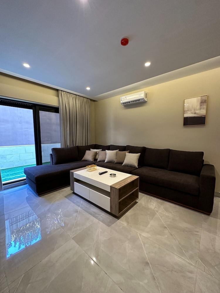 Charming Amman Apartment With Garden and Balcon