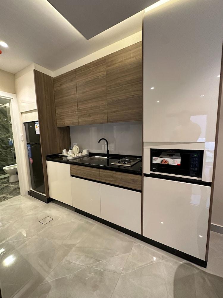 Charming Amman Apartment With Garden and Balcon