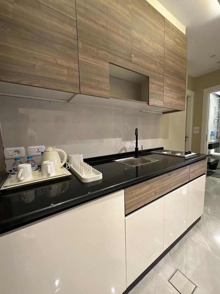 Charming Amman Apartment With Modern Amenitie