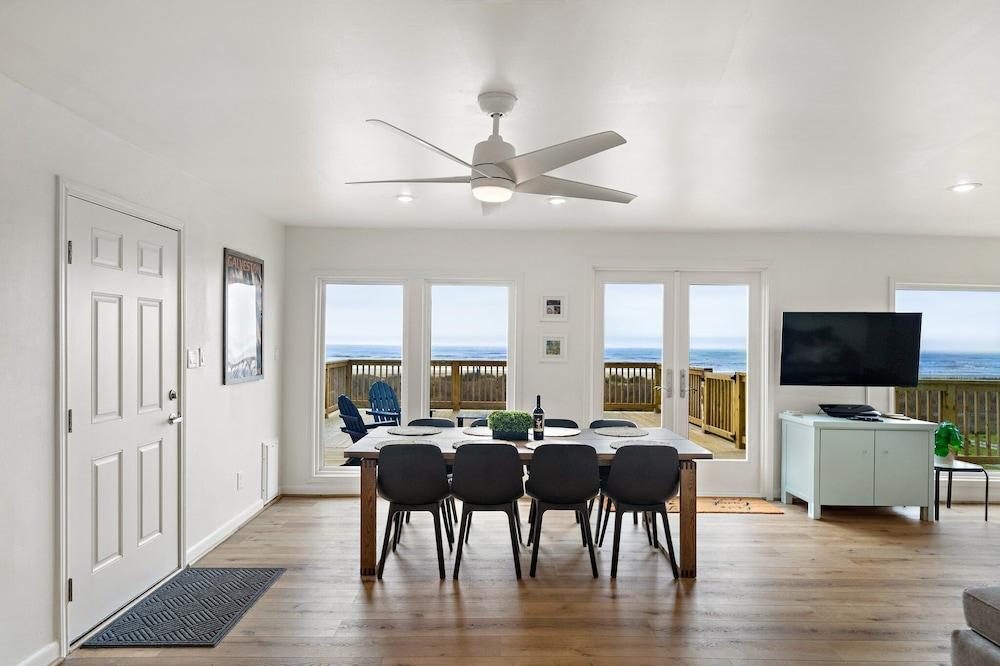 Our Infinity Pool by Ryson Vacation Rentals