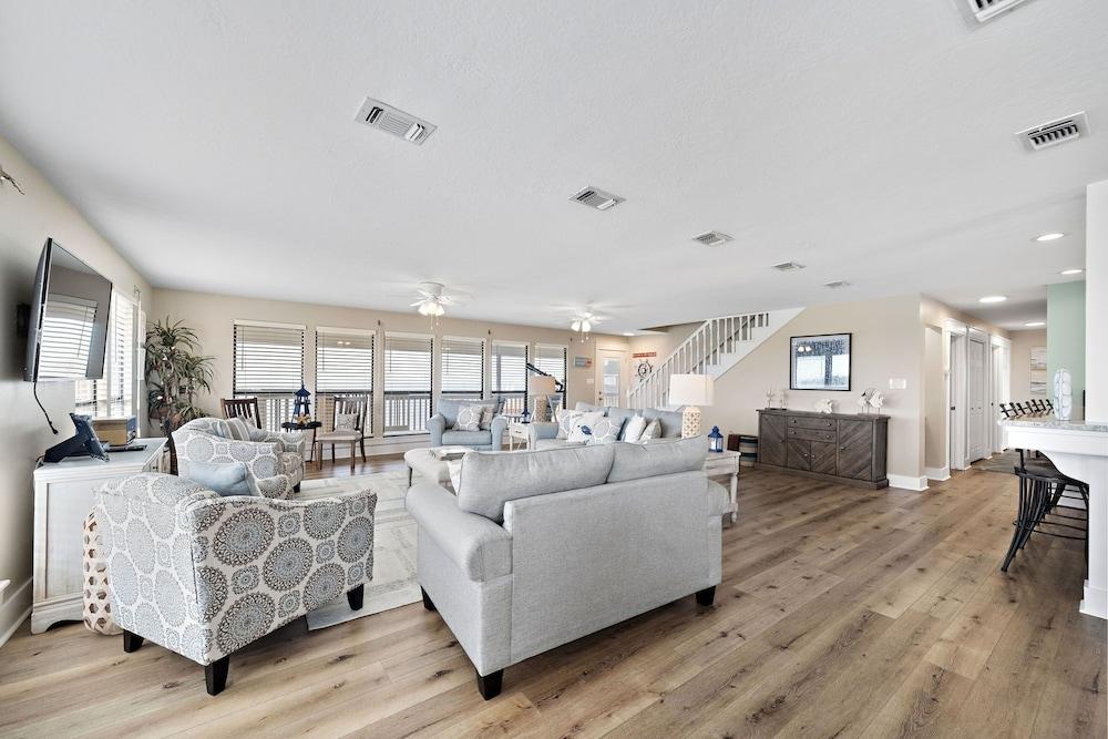 Bay Vista by Ryson Vacation Rentals