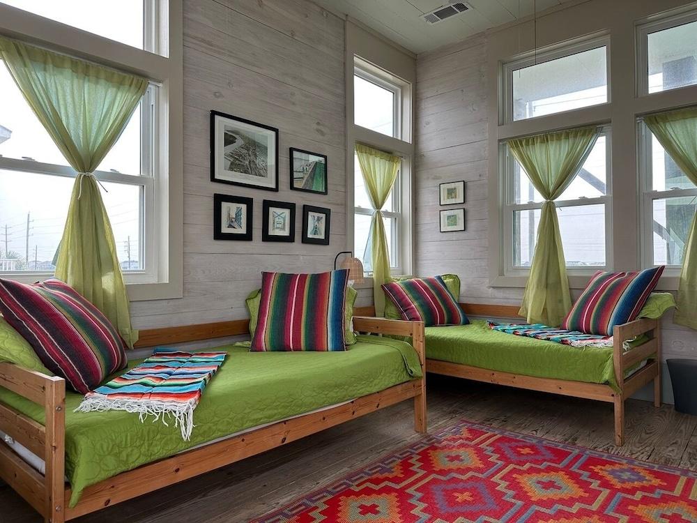 Beachfront Melody by Ryson Vacation Rentals