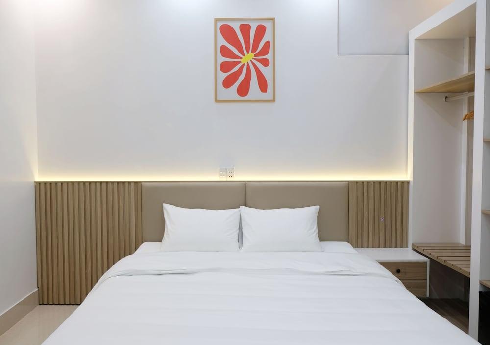 RAW Hostel - Tour & Motorbikes Rental