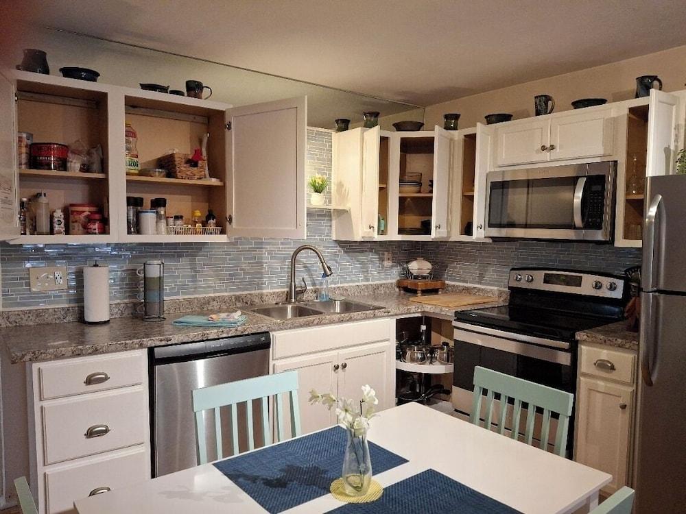 Three Sisters Cottages