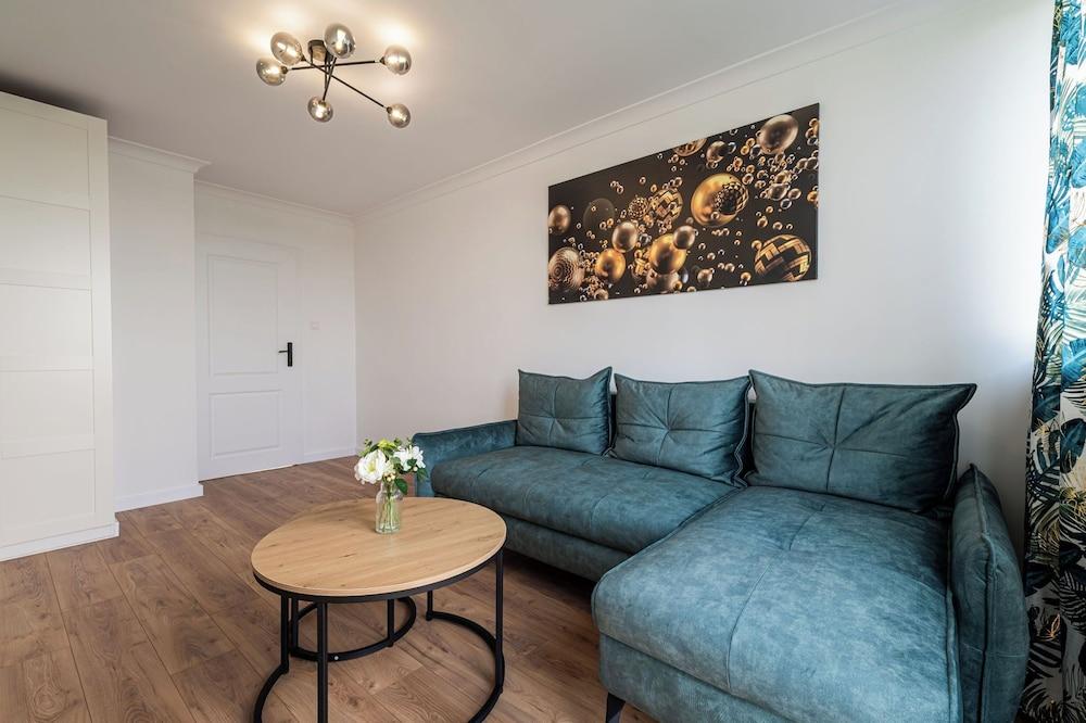 RentPlanet - Apartament Borowska