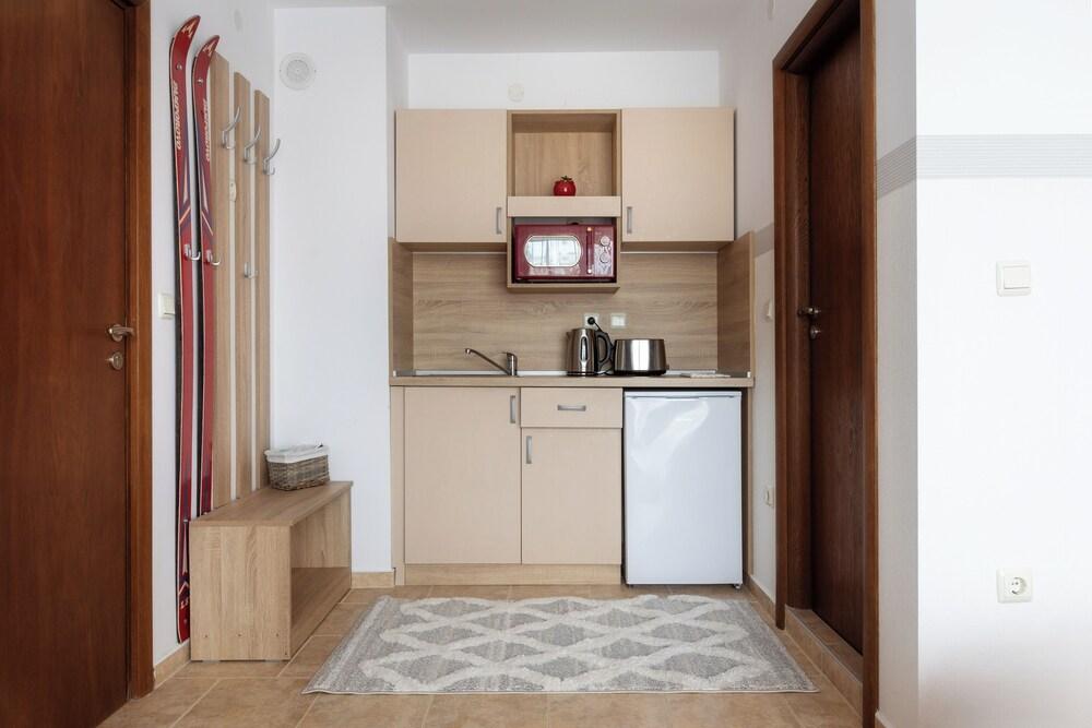 Pirin Sense Apartment Complex