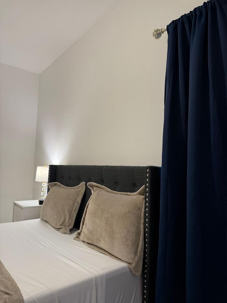 Luxe 3BR for Families Nurses and Group