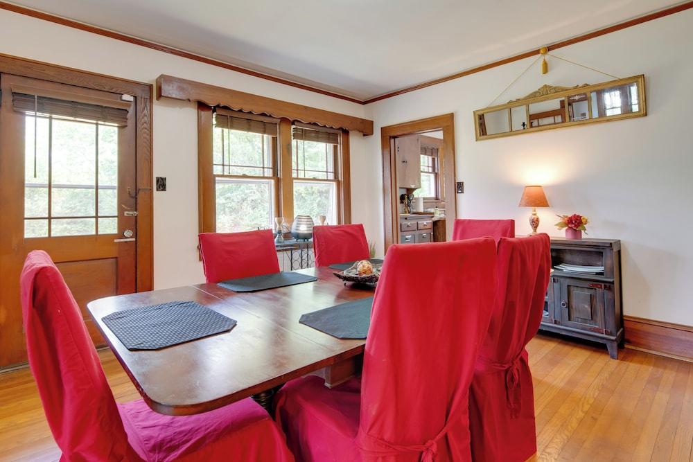 Hike + Explore: Mountain-view Escape in Candler