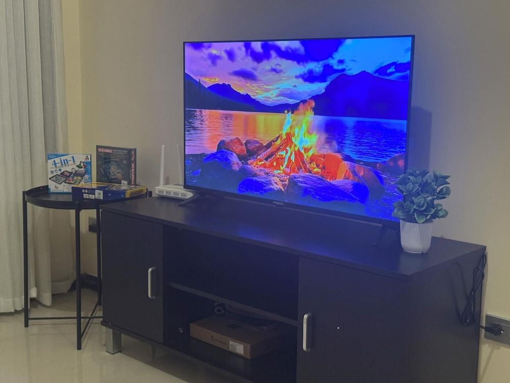 Manila Bay View - 1BR with balcony