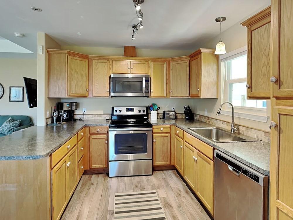 Gulf Coast Getaway by Miss Kitty’s