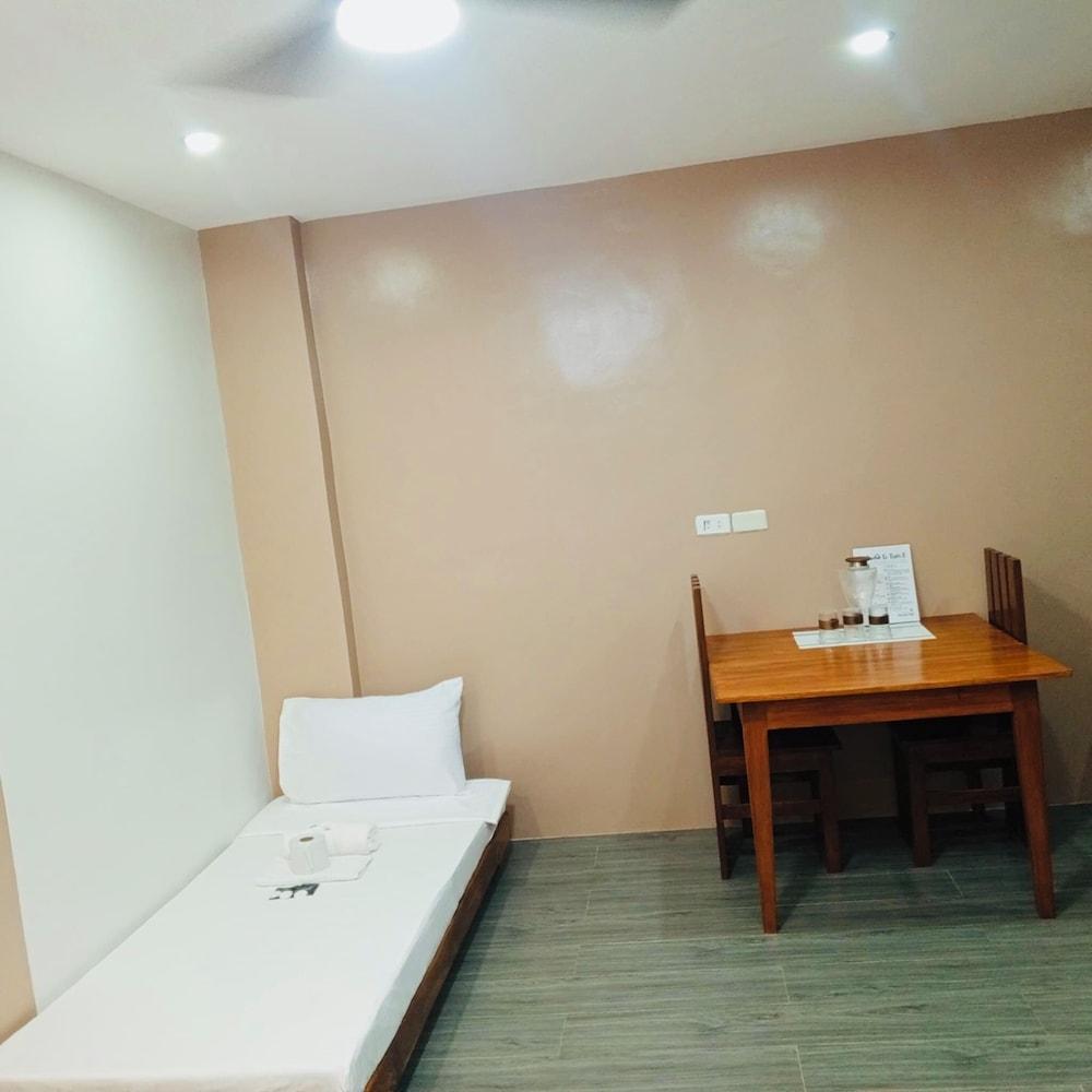 Tiwis Travellers Inn