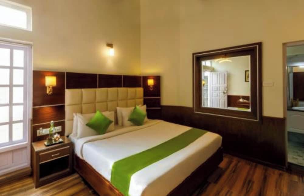 Rosewood by Nature resorts & stays