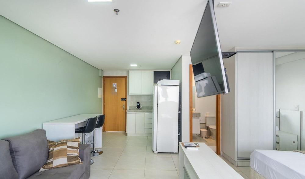 Brookfield Tower - BFT