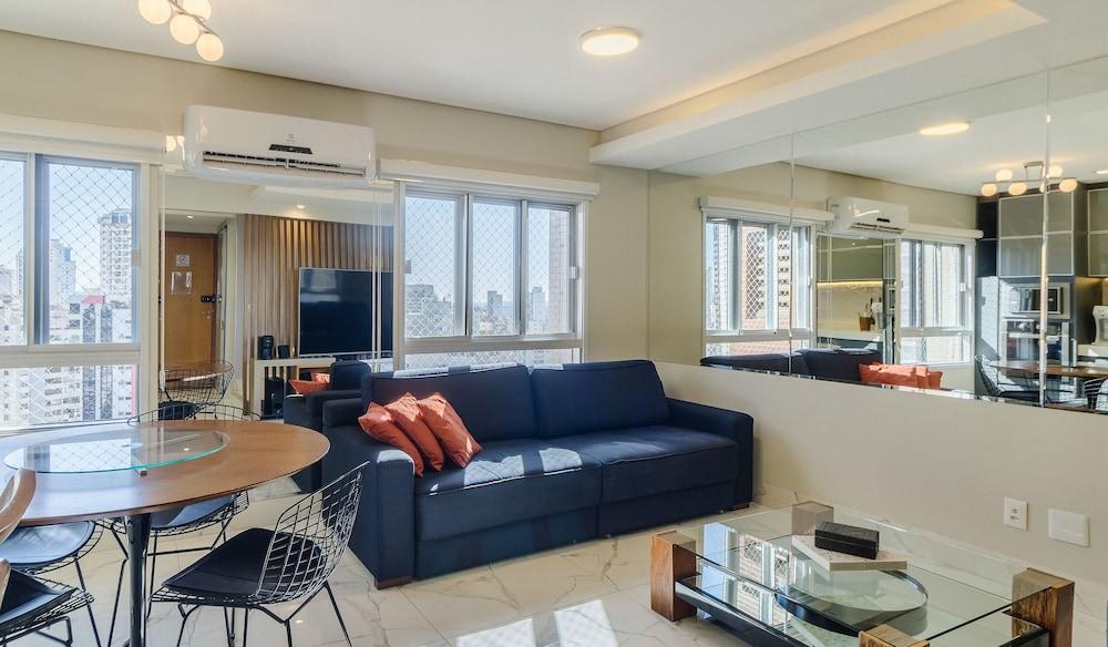 Apart w/ 2 Suites in Condominium With Pool Swr1502