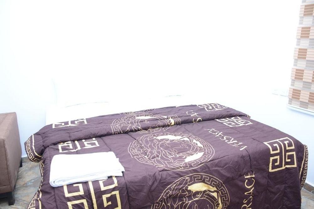 Highcon Hotel and Suite