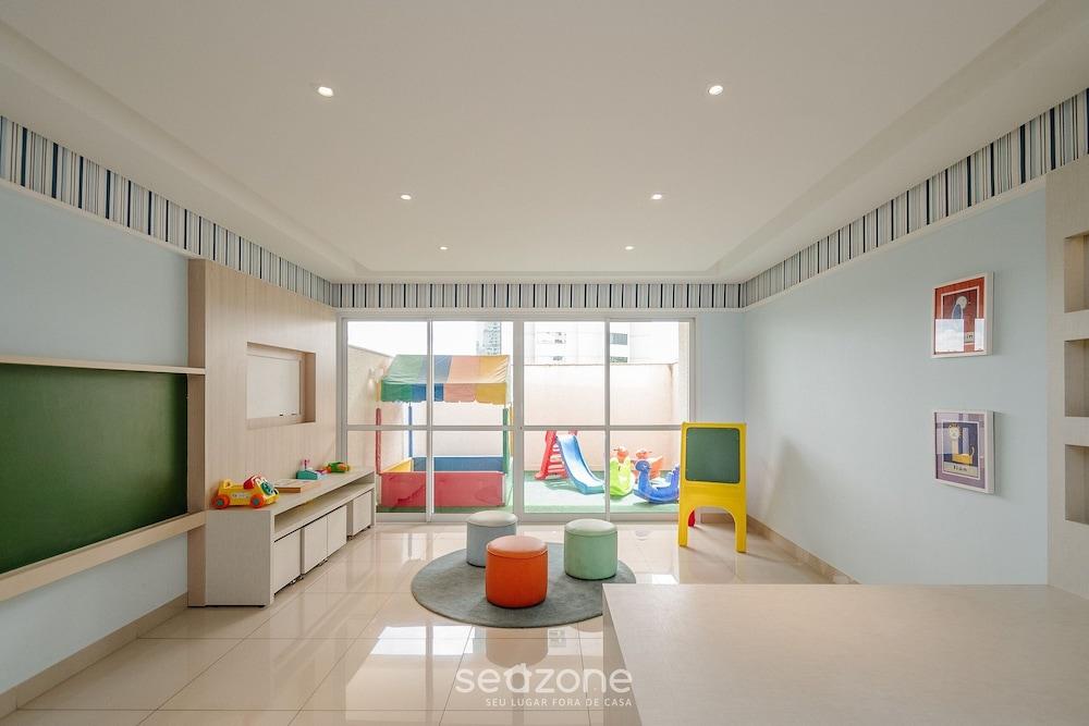 Studio w/ Pool & gym in Condo - Lhg1603