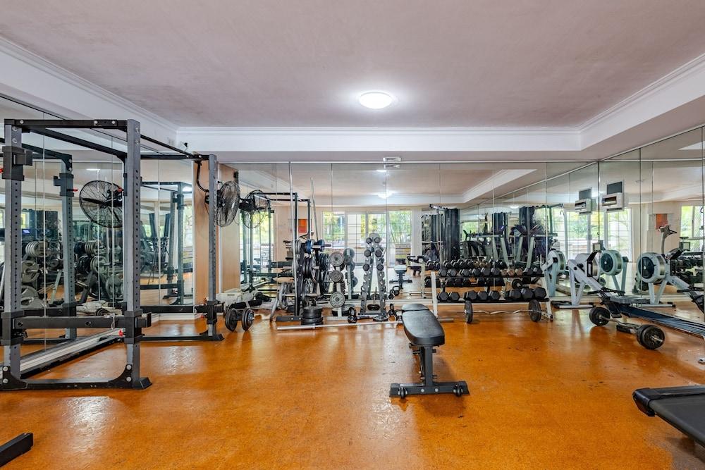 3bdr Sauna Pool Gym Parking