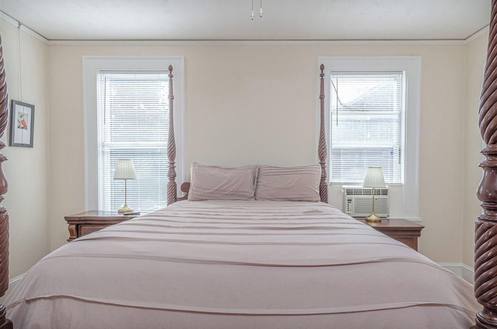 Midtown Brick Home - Timeless Elegance