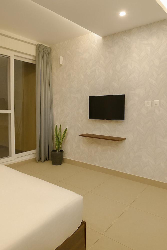 Harvey's Hotels - Brookfield