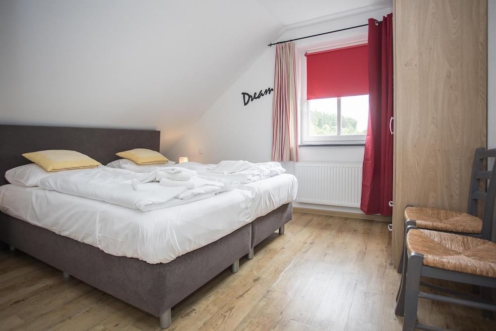 Ferienwohnung mit Aussicht, Neuastenberg