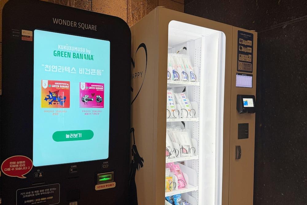 3S HOTEL DONGTAN - BUSINESS