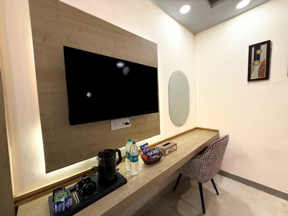 Nuri's Nest and Notch