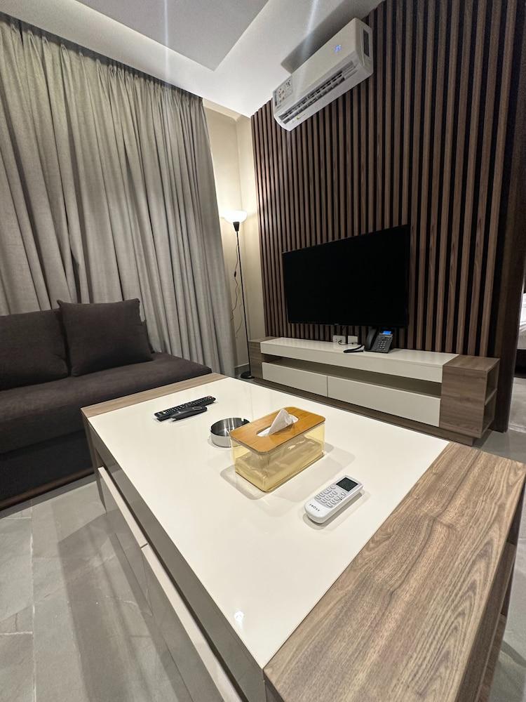 Charming Amman Apartment With Modern Amen
