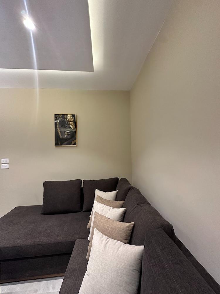 Charming Amman Apartment With Modern Amenit