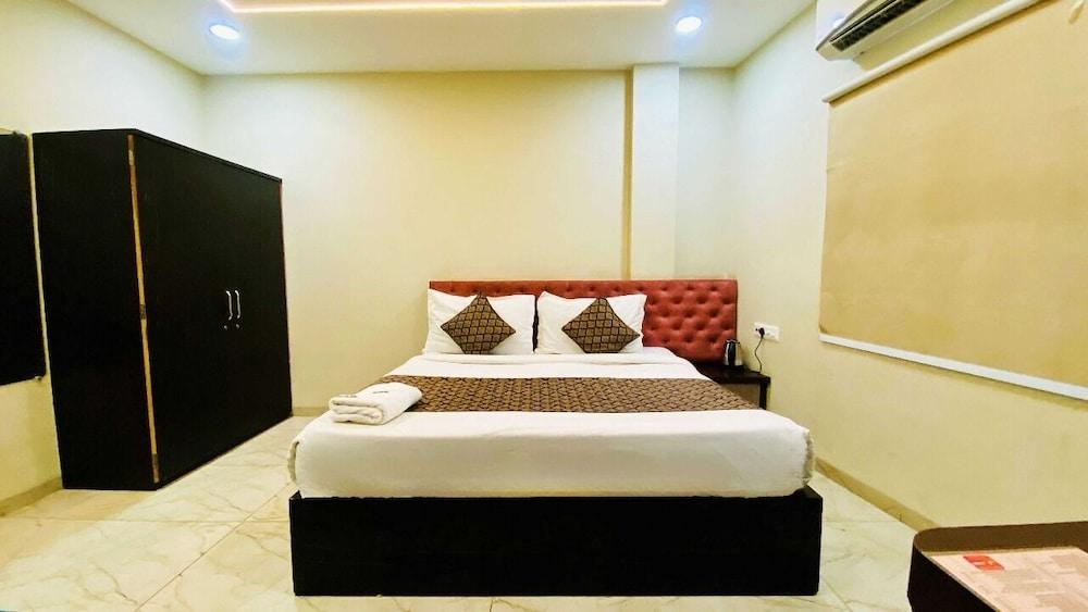 Hotel Mura Indore