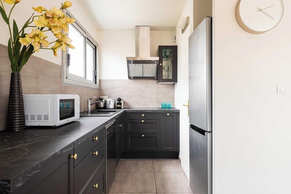 Dify Duguesclin - Place Edgar Quinet