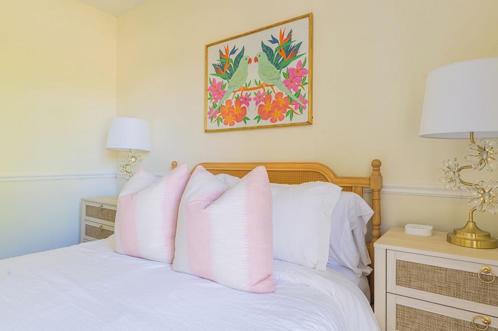 Crowning Glory w Pool & GameRoom