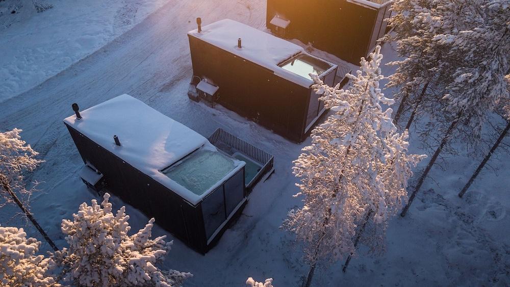 Halo Igloos - Private Sauna & Jacuzzi