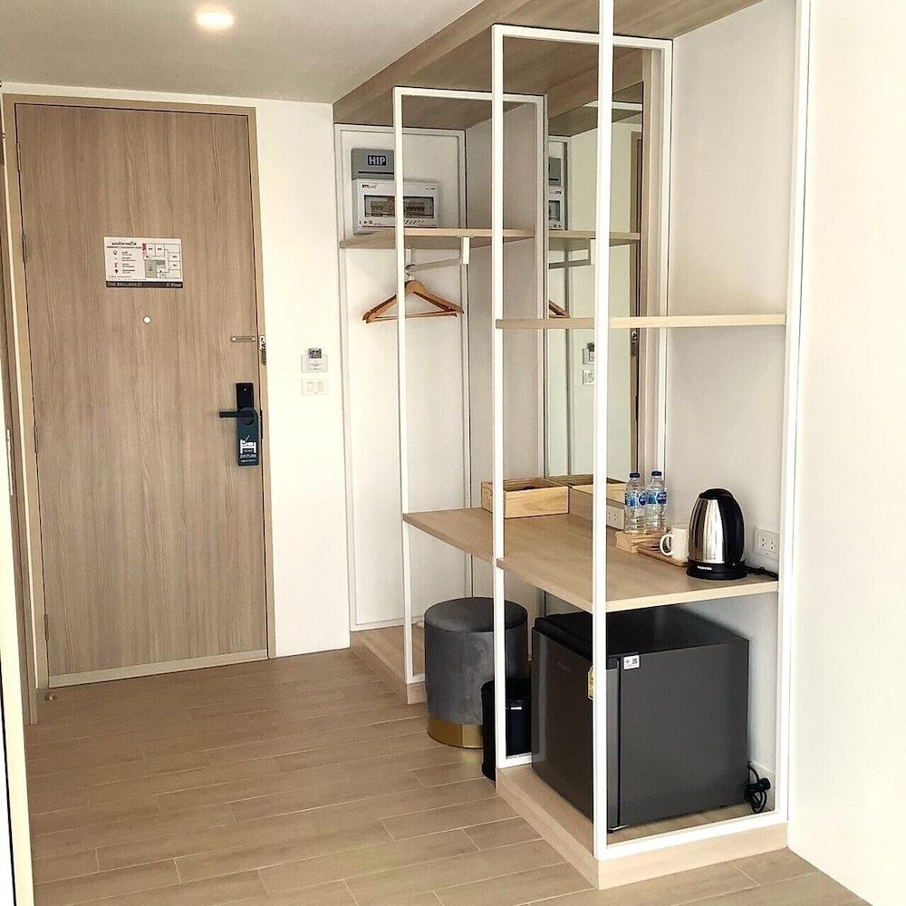 The Brillianest Gallery Hotel