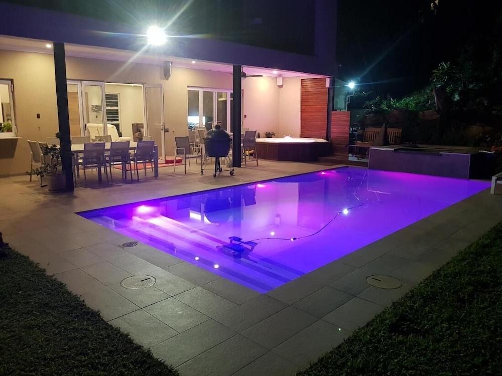 Room-umhlanga Lodge Private Entrance and