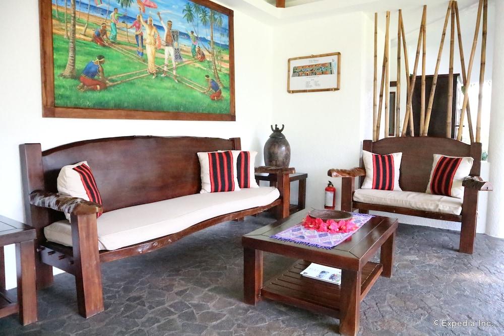 Vida Homes Condo Resort