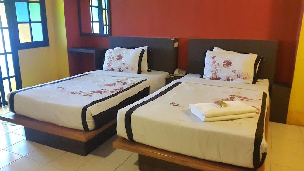 Bangkok Travel Suites