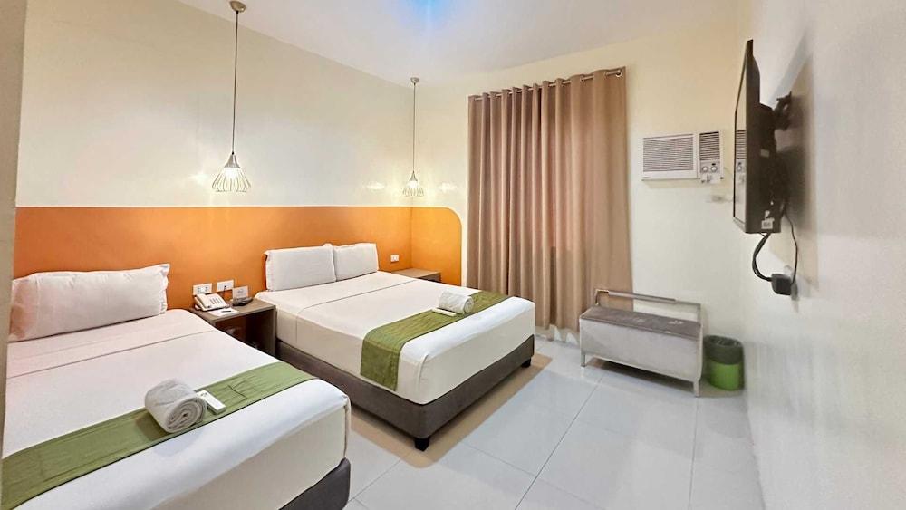 Travelbee Capitol Inn