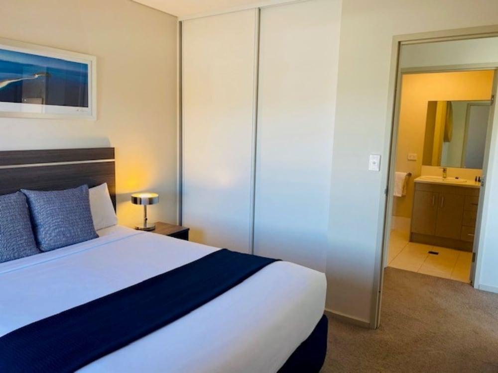 Hume Serviced Apartments