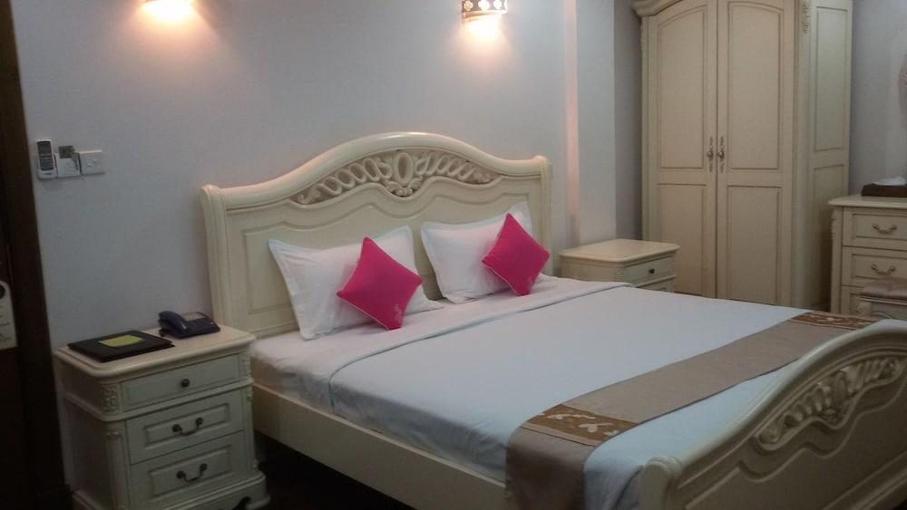 Palm Spring Resort & Spa