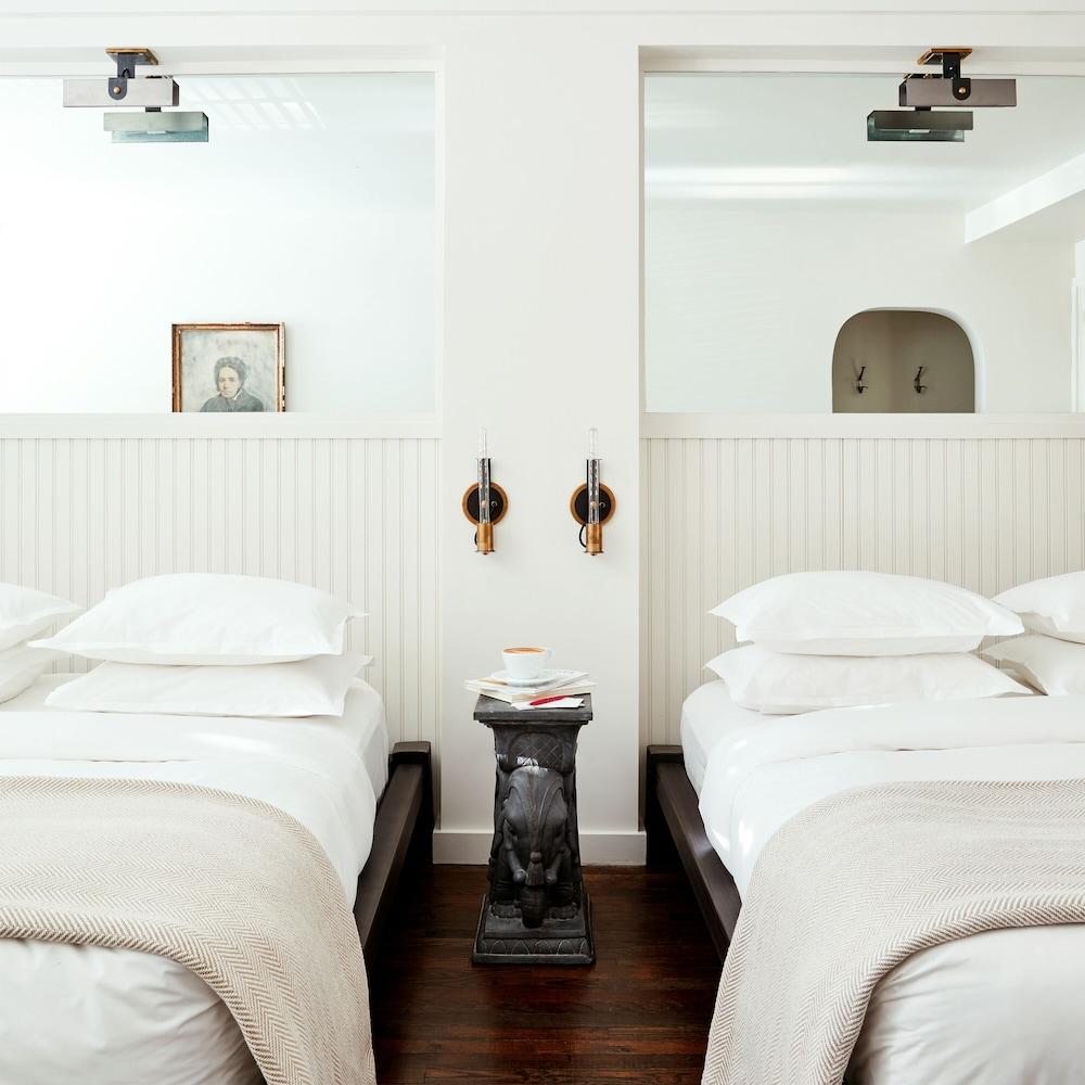 Neptune, an Ash Hotel