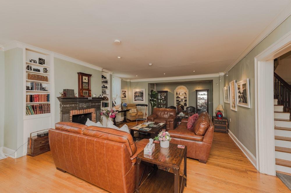 The Old Bank House Bed & Breakfast