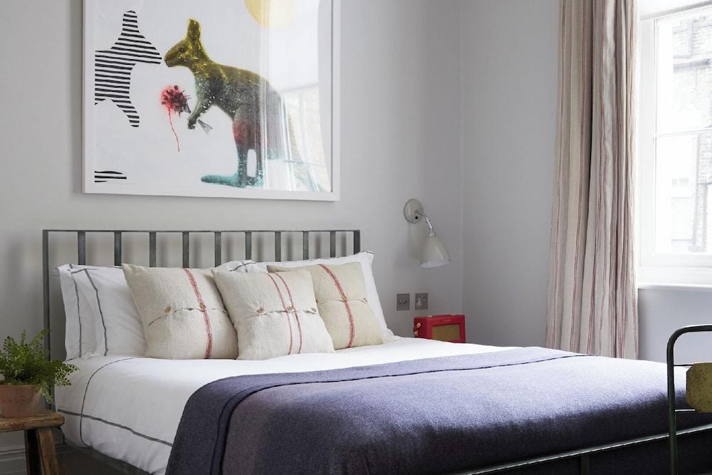 Artist Residence London