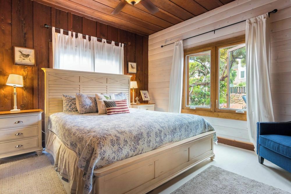 Redwood Hollow Cottages